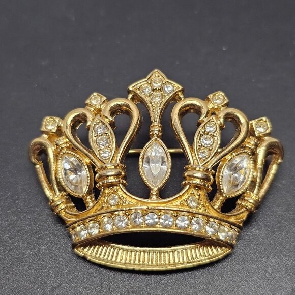 K J L KJL for Avon Gold Tone Rhinestones Jewels Brooch Pin Queen Crown Jewelry - Picture 2 of 8